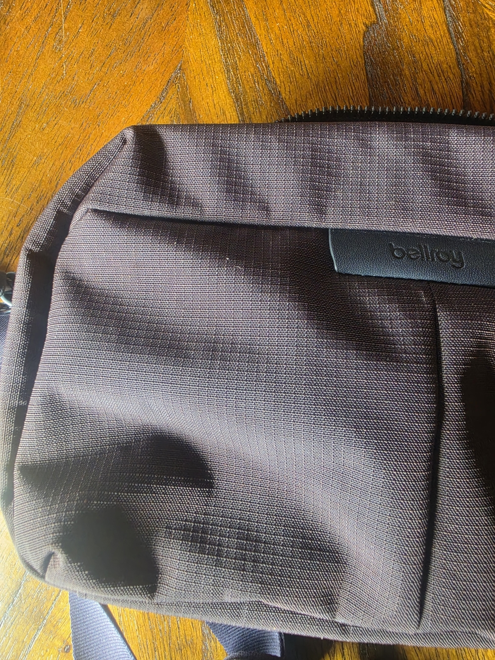 Bellroy Tokyo Crossbody Sling Shoulder Bag - RARE - DEEP PLUM - NWOT